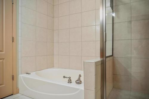 MVC - Unit 3504 - Sweet Retreat - image 11