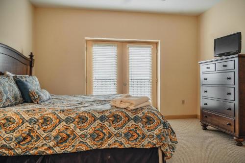 MVC - Unit 3606 - image 13