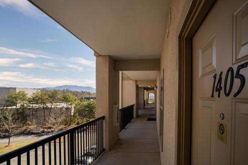 MVC - Unit 1405 - Bears Lair - image 6