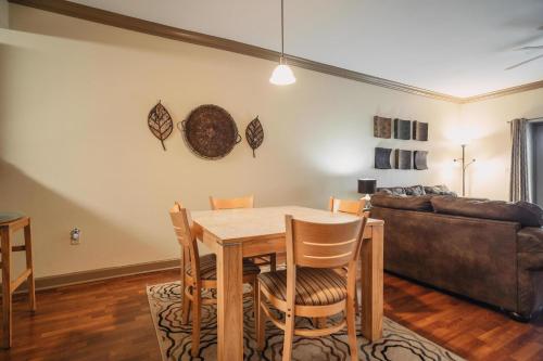 MVC - Unit 2103 - Berlin of the South - image 11