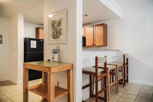 MVC - Unit 5204 - image 5