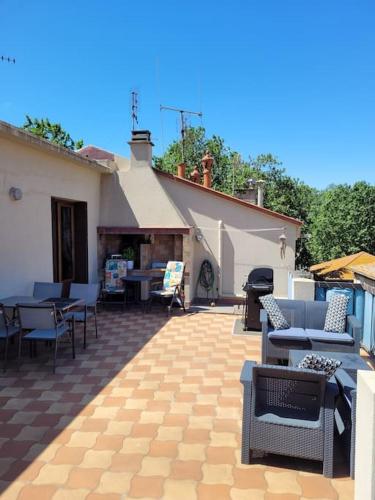 Stadshus med stor terrass - Location, gîte - Béziers