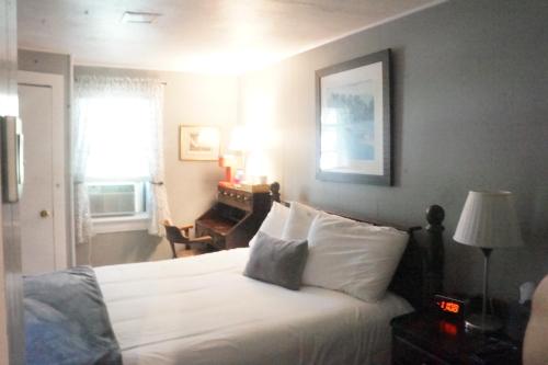 1 queen bed
