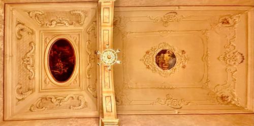 Junior Suite with Balcony image 6
