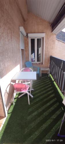 Appartement avec Terrasse - Location saisonnière - Narbonne