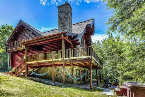 Chalet Boreal 5 Bdrs Wlake Access,hottub,billard