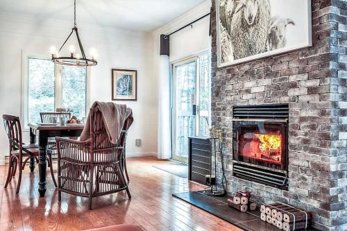 Le Champetre Tremblant 2bdrs Condo W Fireplace