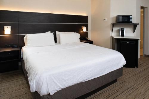 Holiday Inn Express Cincinnati West By IHG - image 11