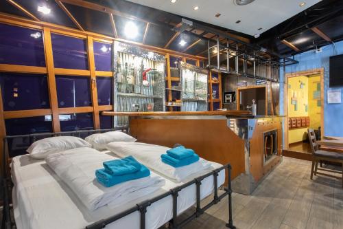 Stay in pub KAMERA KLUB apatment-city center, Lubiana (foto 4)