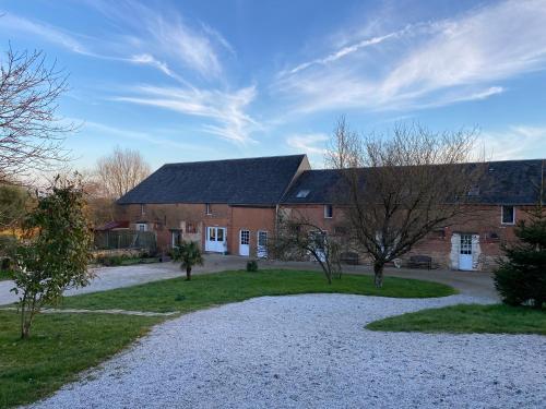 Зовнішній вигляд готелю, Gîte Utah du DOMAINE DE SAINT-VIGOR (Gite Utah du DOMAINE DE SAINT-VIGOR) in Carentan