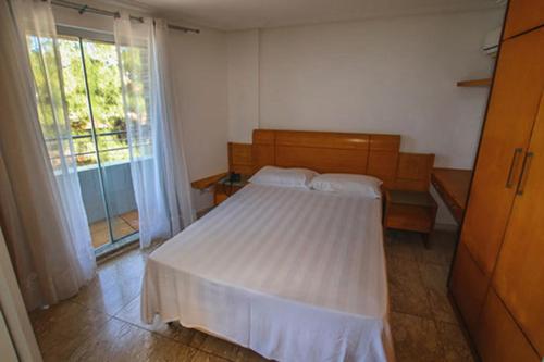 Three-Bedroom Penthouse Apartment with jacuzzi and Sea View image 3