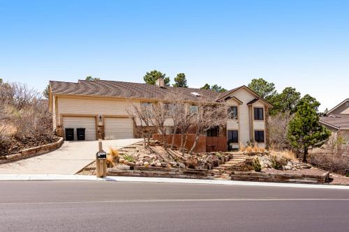 Golden Hills Retreat A in Colorado Springs, USA