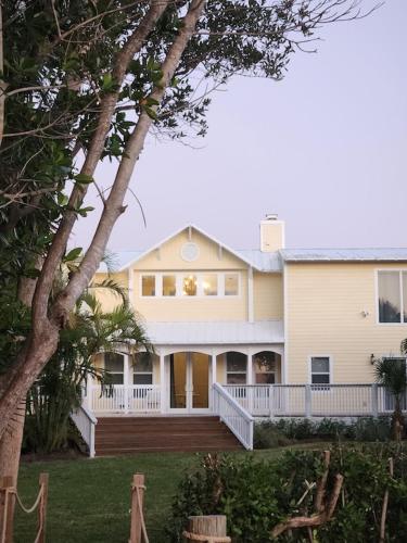 Renovated Spacious Beach House-Steps from the Beach! in Fort Pierce, USA