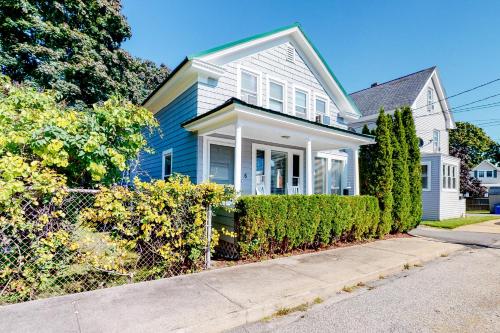 Barefoot Bungalow - Old Orchard Beach