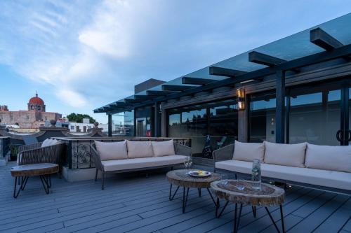 Exterior view, Hotel Patio Santiago in Queretaro