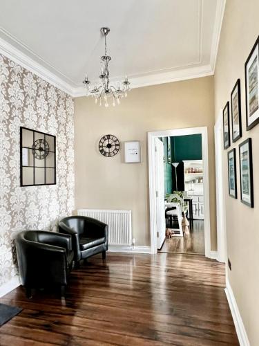 Devon House Guest House - image 5