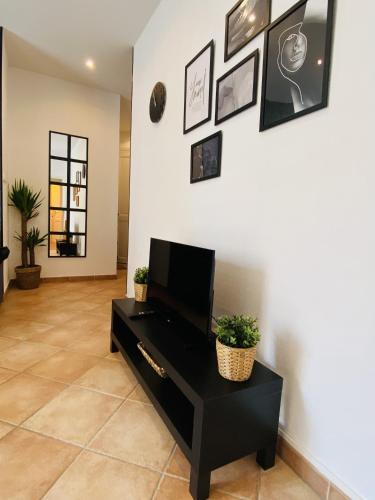 Corso Home- central apartment in Menton