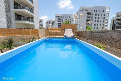 مسبح, Paradise in Achziv Beach in Nahariya