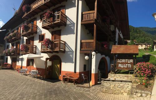 Agritur Ruatti - Hotel - Rabbi