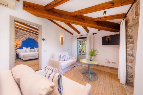 Finca Hotel Albellons - image 3