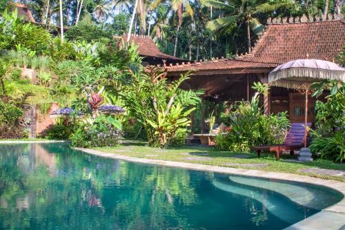 Villa Mahadevi Jungle Retreat Joglo 3