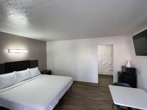 Motel 6-Orange, CA - Anaheim in Anaheim, USA
