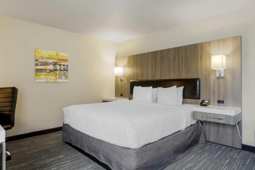 Best Western Plus Renton Inn - image 8