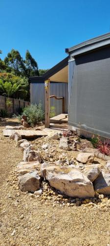 Wally's Edge 20acre Farm Stay