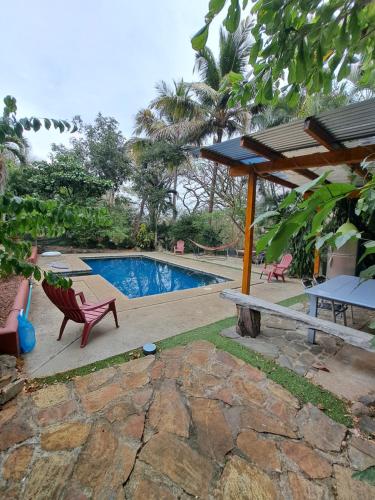 Casa Avi Fauna Nature & Saltwater Pool Restreat – khách sạn tại Ocotal