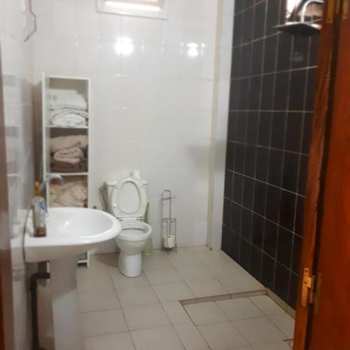 Baño, ZAC MBAO - Cité enseignants (ZAC MBAO - Cite enseignants) in Rufisque