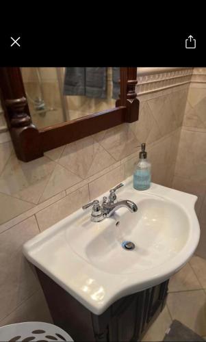 Ванная комната, Debdorkdave Hospitality Services 2 in Статен-Айленд