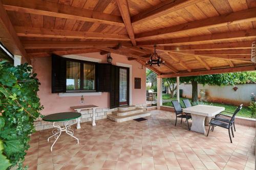 ระเบียง/ชานเรือน, Holiday house with a parking space Valica, Umag - 20533 in วาลิซา