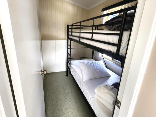 BIG4 Casino Holiday Park Room Type - Standard Two-Bedroom Cabin - Not Pet Friendly
