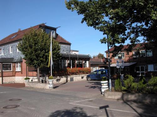 Alter Dorfkrug Am Kanal - image 8