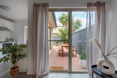 Tranquility - Townhouse close to South Fremantle