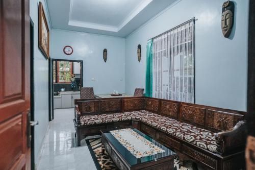 B&B Banyuwangi - Agus Hidden Homestay - Banjar Sweet Village - Bed and Breakfast Banyuwangi