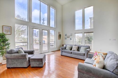 Downtown Houston Townhome with City Views! in Houston, USA