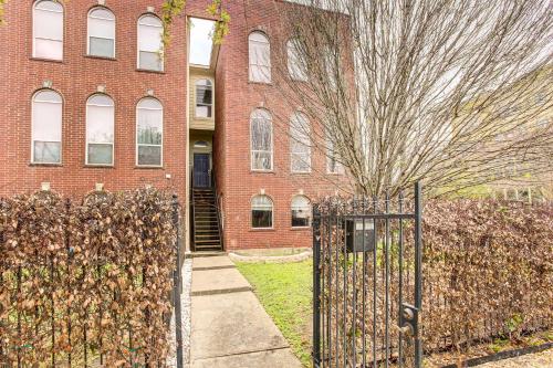 Downtown Houston Townhome with City Views! in Houston, USA