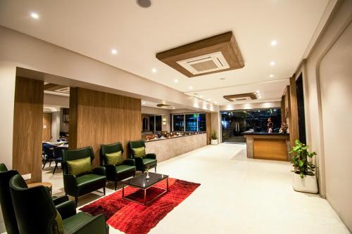 Facilities, Meritas Aura Resort near Pnf Restaurant & Bar