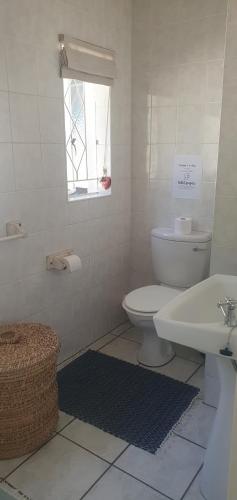 Bathroom, FlyStay in Edenvale