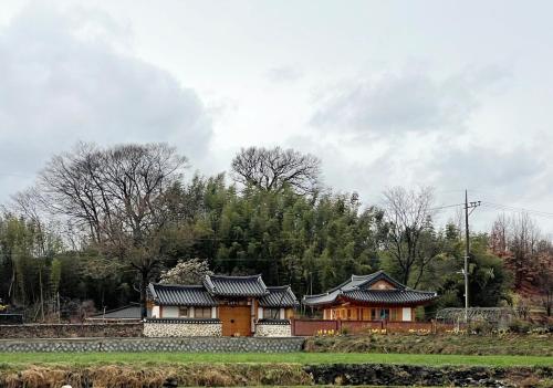 Hanok Stay - JukRokJungSa