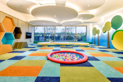 Playground, Hsin Hotel in East District