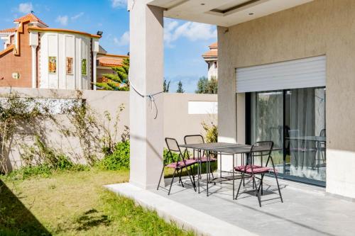 Vue extérieure, Villetta di lusso in Tunisia in Tunis