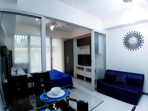 Azure Urban Resort Residences - Stephen's Room