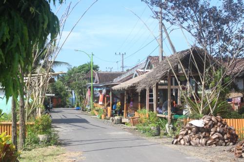 Agus Hidden Homestay - Banjar Sweet Village