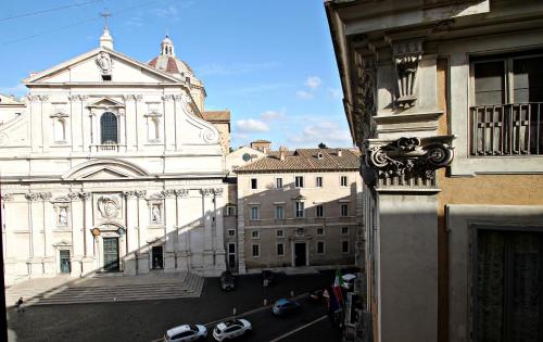 iRooms Campo dei Fiori - image 7