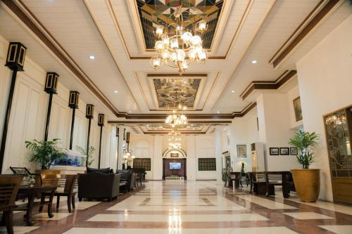 Buitenkant, Grand Inna Medan in Medan
