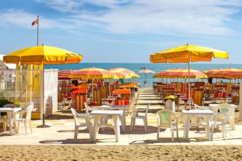 Pub/Lounge, Hotel Tassoni Maison in Alba Adriatica