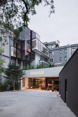ทัศนียภาพภายนอกโรงแรม, โรงแรมโกลเดเนส ชิฟฟ์ (Hotel Goldenes Schiff) in บาด อิสเชล