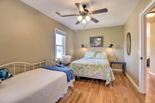 Family Home with Deck, 2 Mi to Lake Cumberland